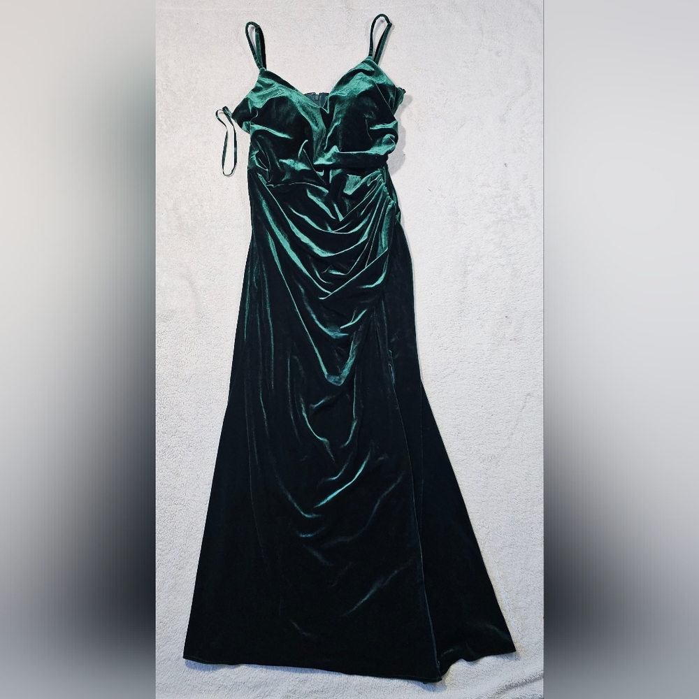 Revelry Rory Velvet Dress Size 12 - Picture 4 of 10
